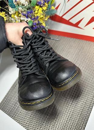 Оригінальні черевики dr martens 5