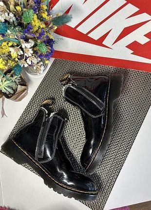 Оригінальні черевики челсі dr martens 5
