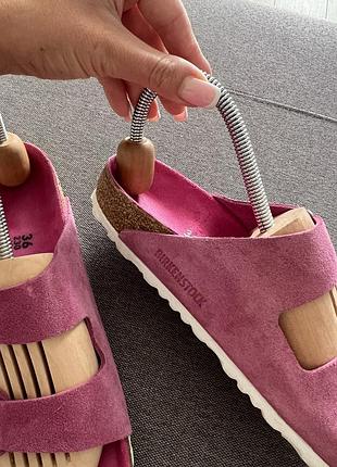 Рожеві birkenstock 9
