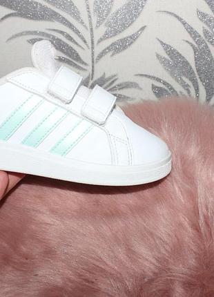 Adidas кросівки 16.8 см устілка