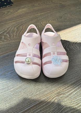 Босоніжки crocs c9 оригінал р.25-26 6