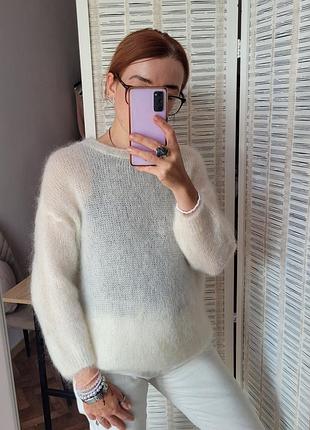 Жіноча італійська кофта однотонна oversize. в`язана. молочна. мохер/шерсть. one size