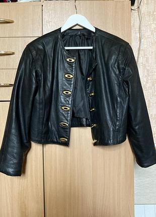 Шкіряна куртка жіноча ретро