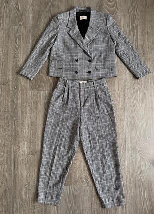 Костюм suistudio suitsupply