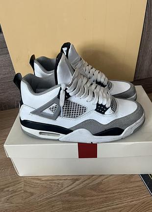 Кросівки чоловічі jordan air jordan 4 retro white and black