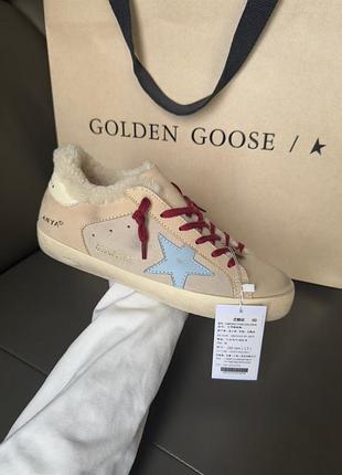 Кросівки жіночі з хутром golden goose