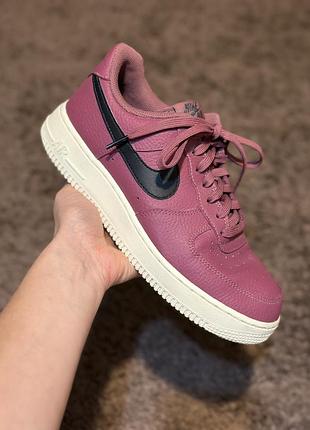 Шкіряні жіночі кросівки nike air force retro 39 розмір (24.5см)