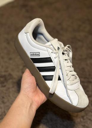 Оригінальні кеди adidas 38 розмір 24 см б/в унісекс