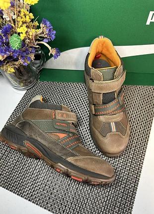 Оригинальные ботинки clarks