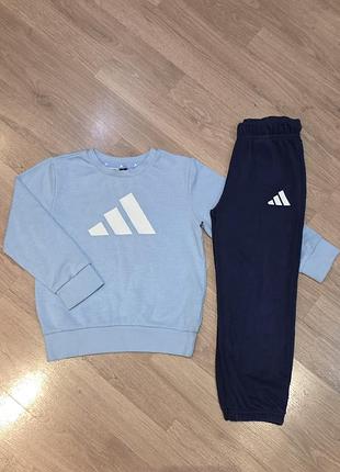 Костюм adidas на 3-4роки, 98-104см