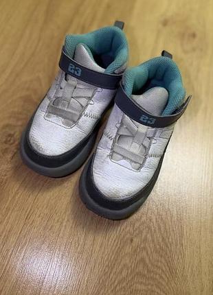 Кросівки для хлопчика nike білі з бірюзовим