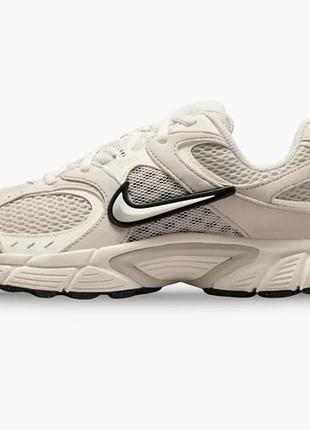Кросівки жіночі nike v5 rnr молочно-бежеві, розмір 37.5