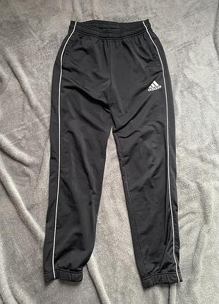 Чоловічі спортивні штани adidas чорні, розмір m