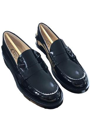 Лофери жіночі або підліткові tod’s чорні лаковані шкіряні