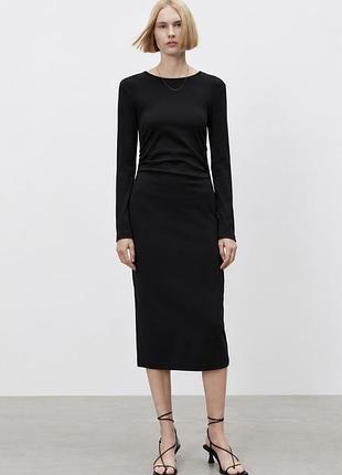 Довга сукня жіноча zara міді чорна трикотажна