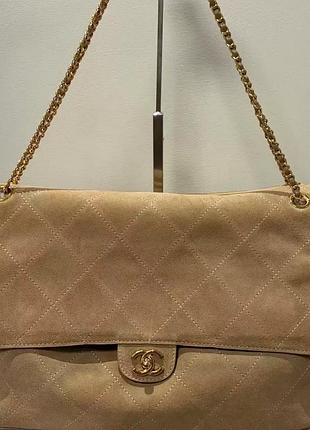 Сумка жіноча chanel classic flap maxi 26s бежева замшева