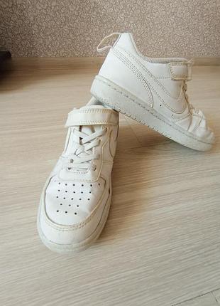 Кросівки для хлопчика nike білі