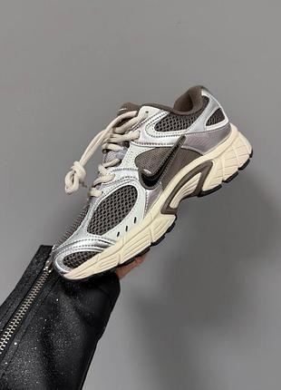 Кроссовки nike v5 rnr white silver brown cave stone 6