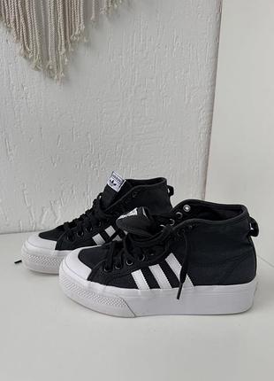 Кеди унісекс adidas nizza platform чорні з білим