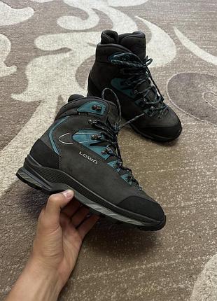 Трекінгові черевики lowa gore-tex