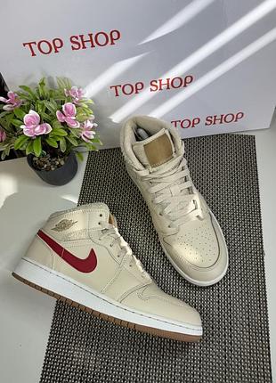 Оригинальные высокие кроссовки кожаные с мехом nike jordan