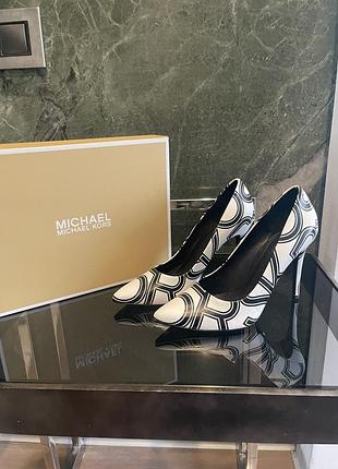 Туфлі жіночі michael kors чорно-білі, розмір 36