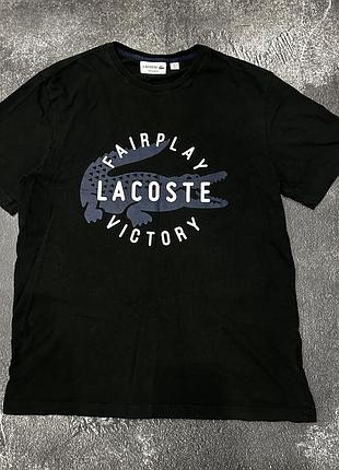 Чоловіча футболка lacoste чорна з принтом