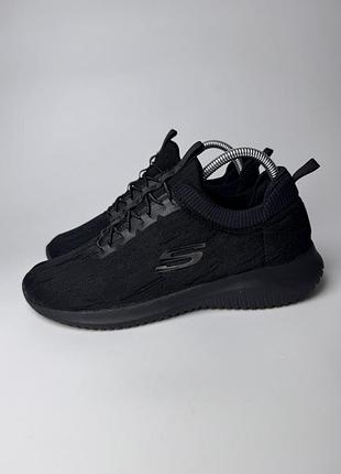 Жіночі кросівки чорні skechers