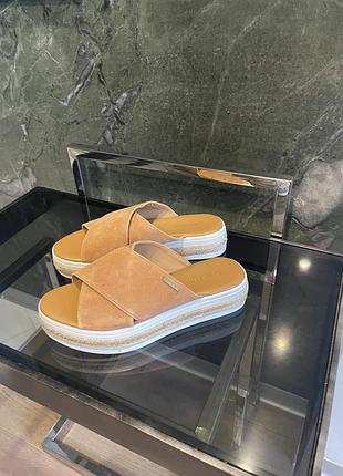 Шльопанці жіночі calvin klein бежеві, розмір 37, натуральна шкіра