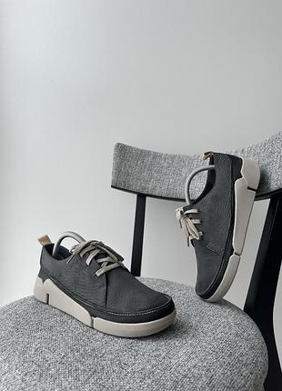 Шкіряні легенькі осінні кросівки кеди взуття clark’s