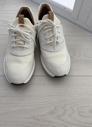 Кроссовки от clarks