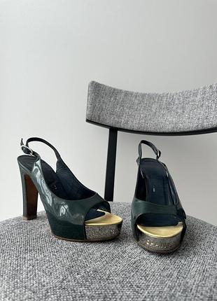Жіночі туфлі на каблкуку саботи мюллі chanel