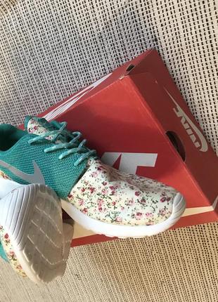 Кросівки nike