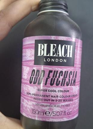 Odd fuchsia, рожева тимчасова фарба для волосся від bleach london