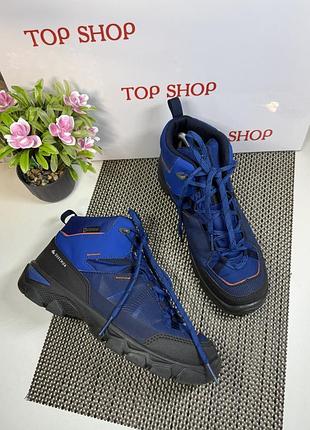 Оригінальні черевики quechua waterproof