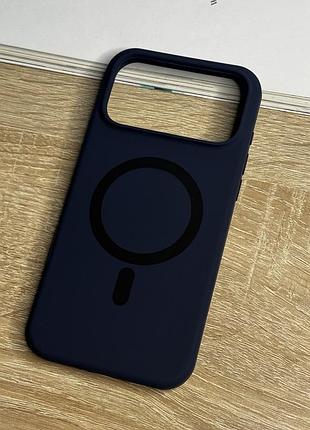 Силиконовый чехол на iphone 18 pro max с magsafe, темный синий матовый с мягкой подкладкой silicone case