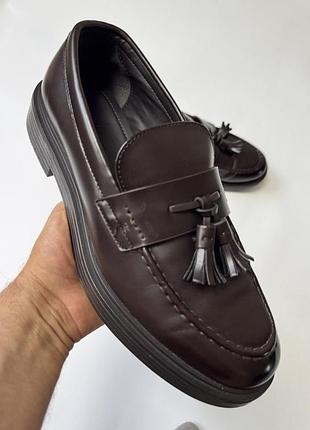 Шикарные лоферы zara, коричневого цвета, размер 42