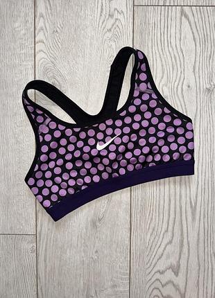 Топ спортивний nike