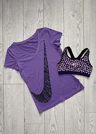 Топ спортивний nike 4
