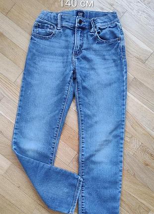 Джинси для дівчинки 9-10 років 140 см gap