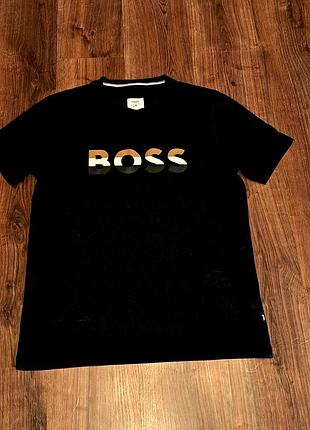 Чоловіча унікальна футболка hugo boss з великим лого оригінал