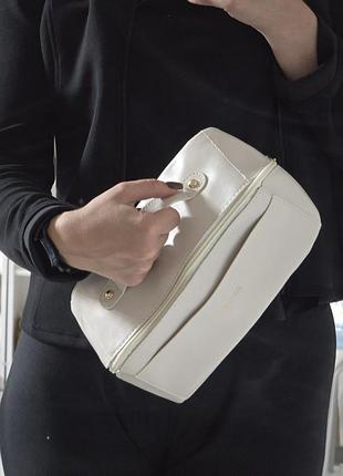 Оригинальный бежевый косметичка artdeco 10