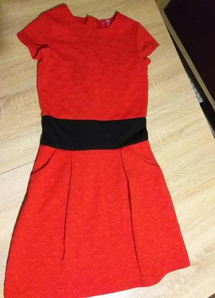 Маленька червона сукня2 фото