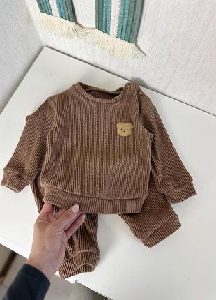 Костюм в рубчик 6-9м 2