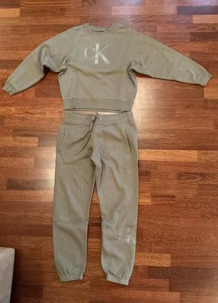 Calvin klein костюм для прогулянок