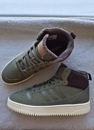 Утепленные кроссовки 41р. adidas 2