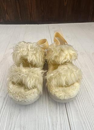 Босоніжки жіночі ugg, жовті, розмір 39/40, зі штучного хутра