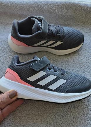 Кросівки 31р. adidas 7
