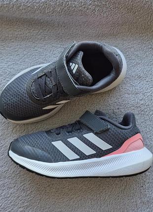 Кросівки 31р. adidas 2