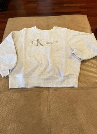 Calvin klein свитшот. оригинал.